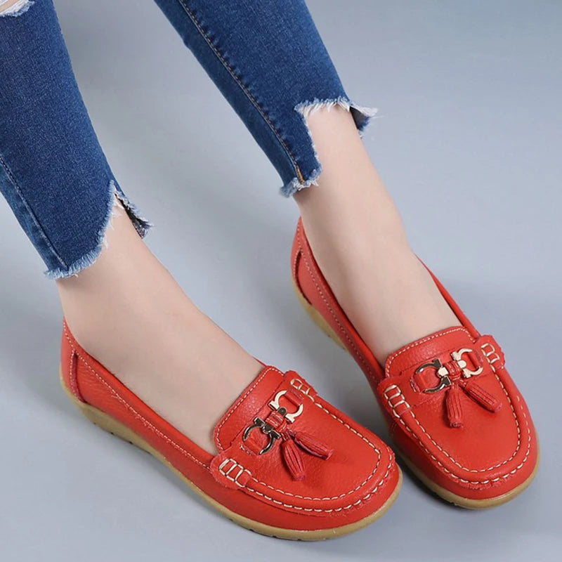 Frama Store | Classic Orthopedic Leather Moccasins for All-Day Comfort - Frama Store Frama Store | Classic Orthopedic Leather Moccasins for All-Day Comfort - White / 2.5
