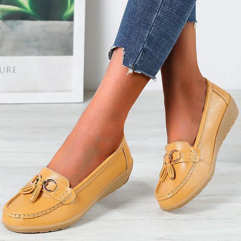 Frama Store | Classic Orthopedic Leather Moccasins for All-Day Comfort - Frama Store Frama Store | Classic Orthopedic Leather Moccasins for All-Day Comfort - White / 2.5