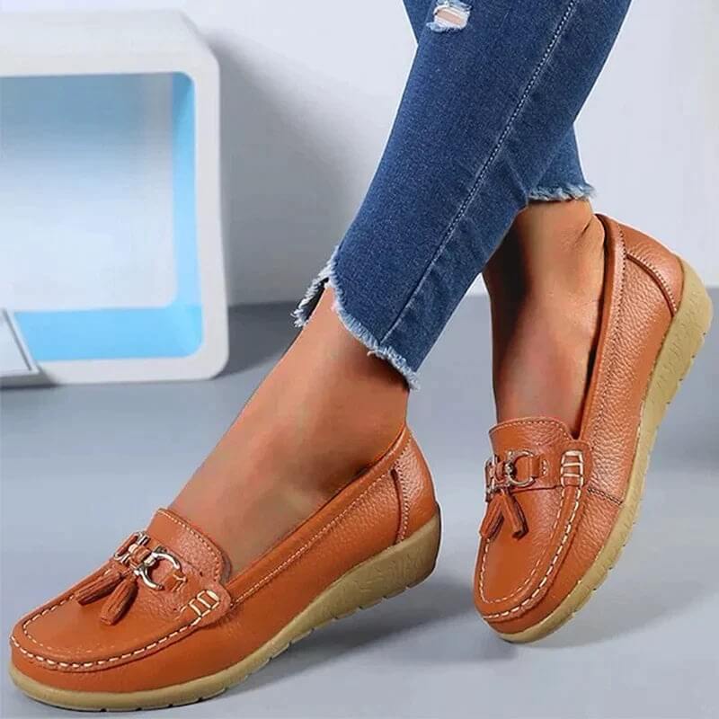 Frama Store | Classic Orthopedic Leather Moccasins for All-Day Comfort - Frama Store Frama Store | Classic Orthopedic Leather Moccasins for All-Day Comfort - White / 2.5