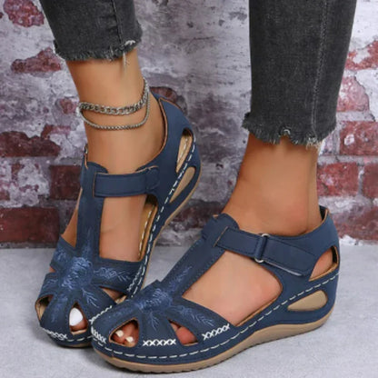 Artisan Closed-Toe Sandals | Frama Store